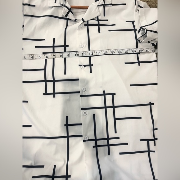Mens S Hawalili Black and White Geometric Pattern Button Down - Picture 3 of 14